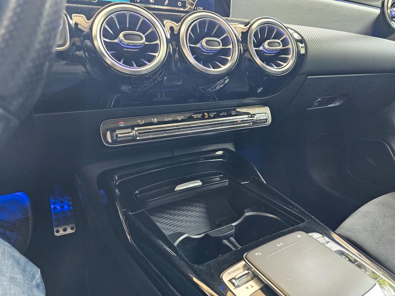 Mercedes-benz A 35 AMG A 35 4 Matic AMG Race Edition