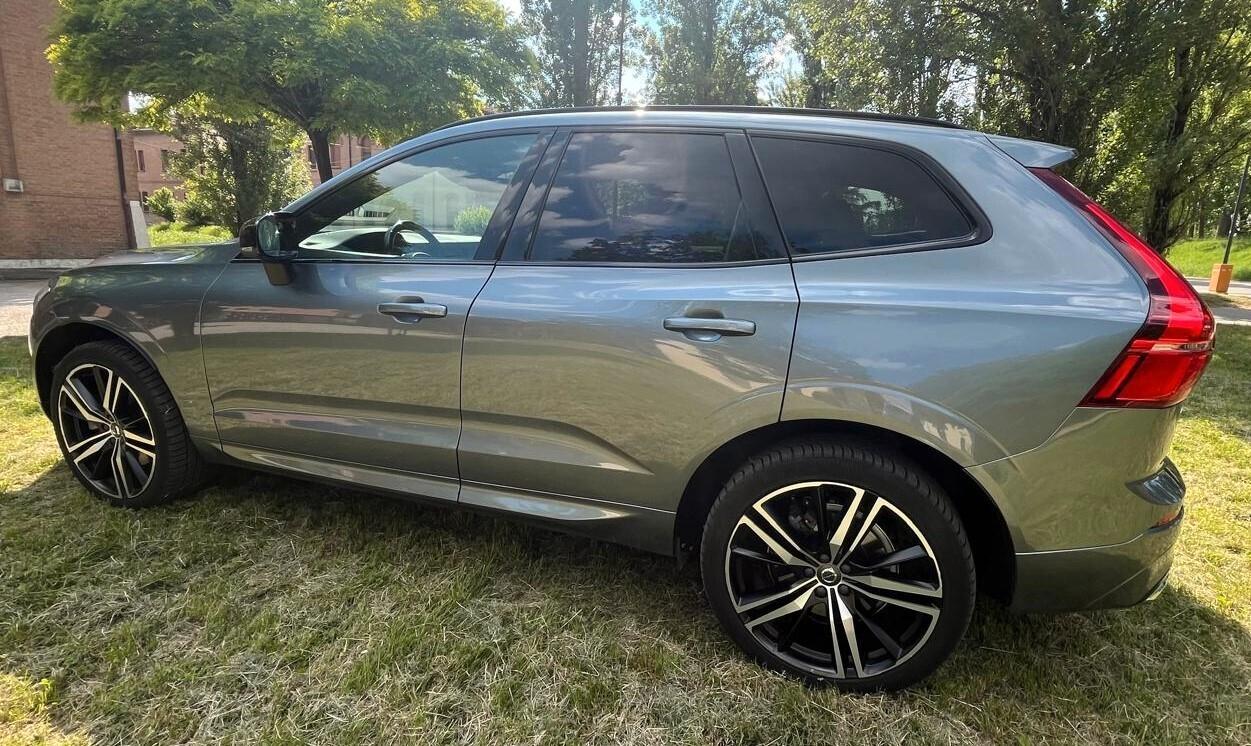 Volvo XC 60 XC60 B4 (d) AWD Geartronic R-design