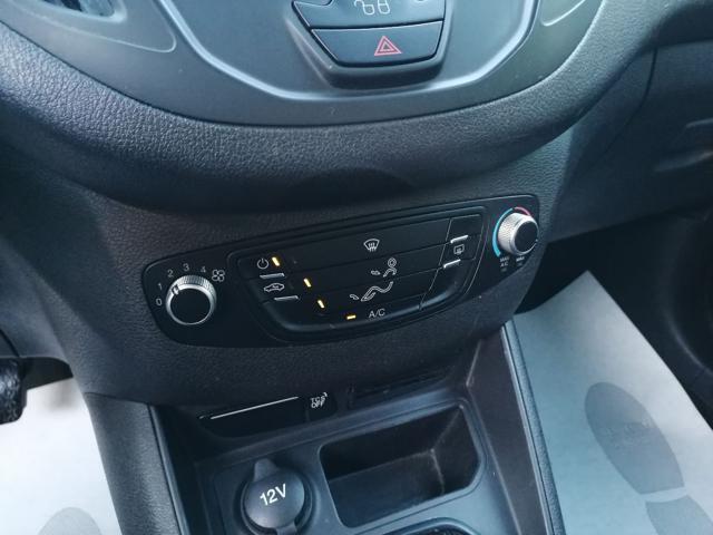 FORD Transit Courier 1.5 TDCi 75CV Van Trend