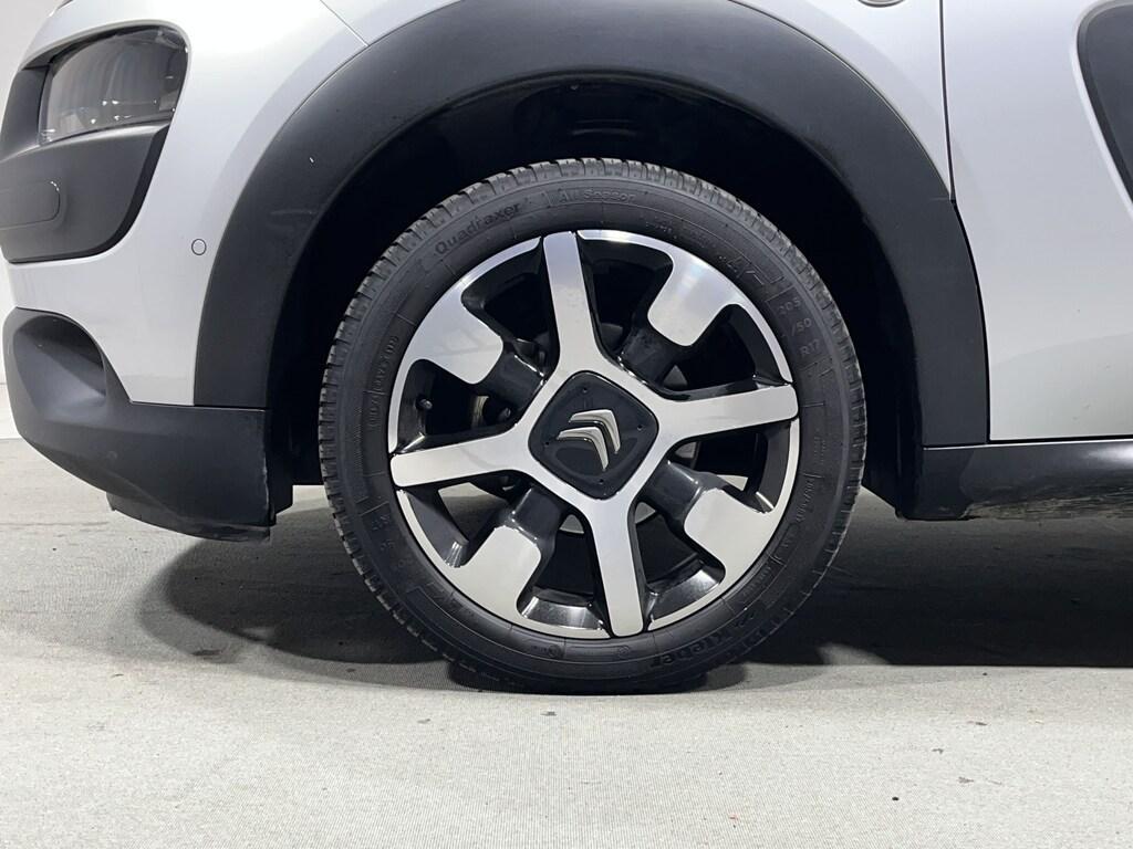 Citroen C4 Cactus 1.2 puretech Shine 82cv E6