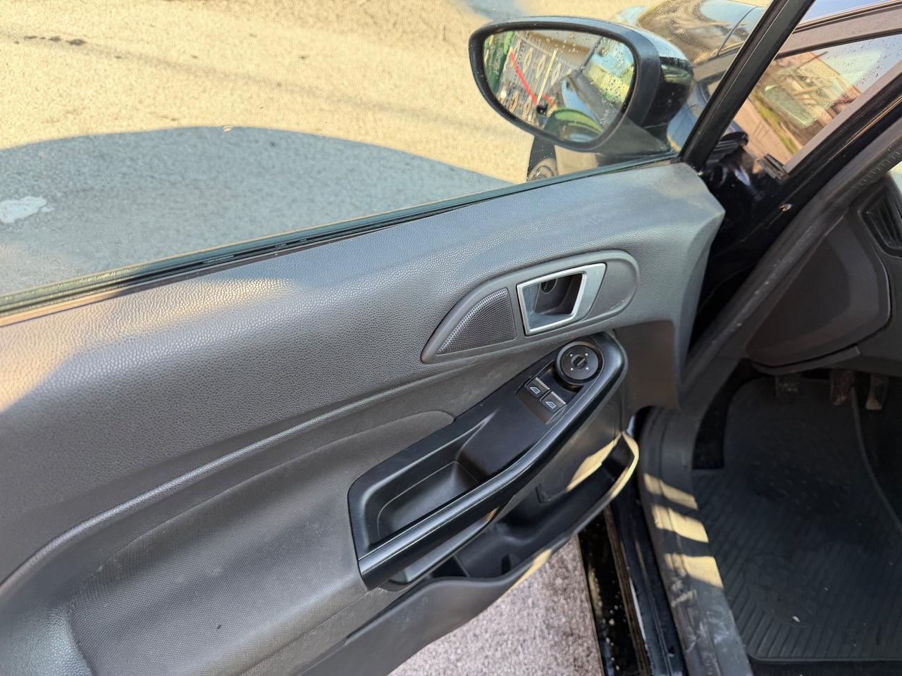 Ford Fiesta 1.1 5 porte Plus