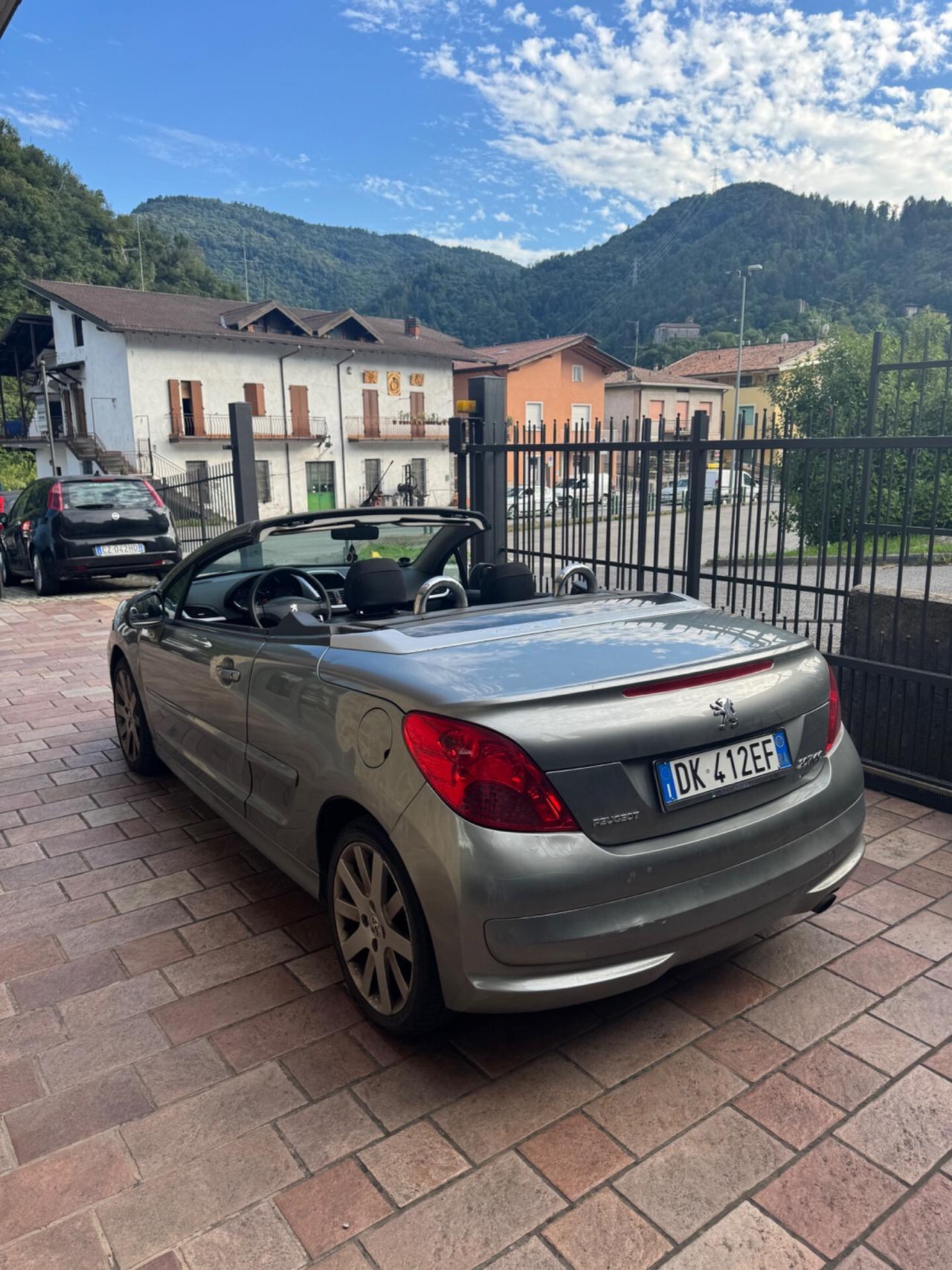 Peugeot 207 1.6 THP 150CV CC Féline