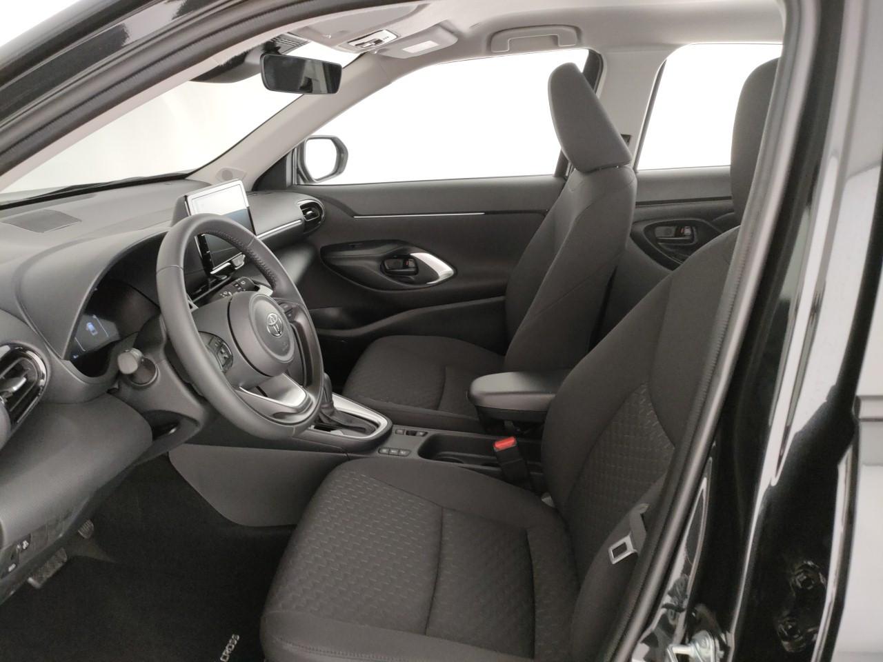 TOYOTA Yaris Cross 1.5h Active fwd 115cv e-cvt