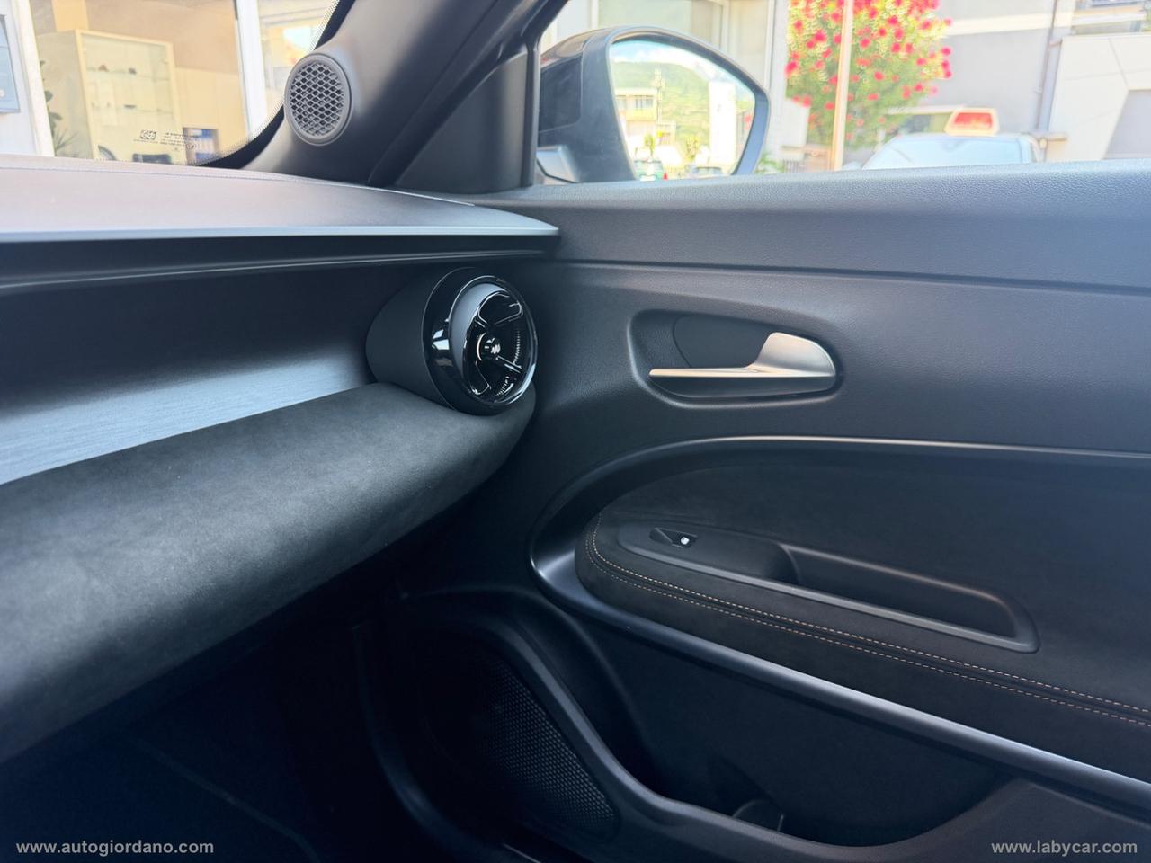 ALFA ROMEO Junior 1.2 145CV Hybrid eDCT6 Q4 Intensa