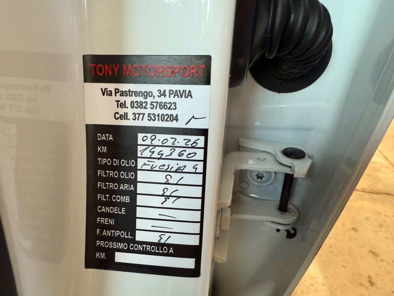 Peugeot 208 1.4 HDi 68 CV 5 porte Active UNICOPROP CINGHIA FATTA