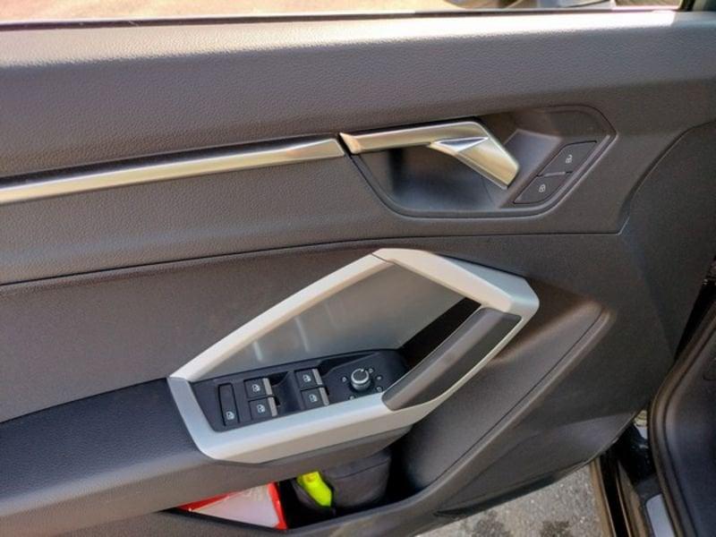 Audi Q3 2.0 35 TDI S Tronic Business Advanced