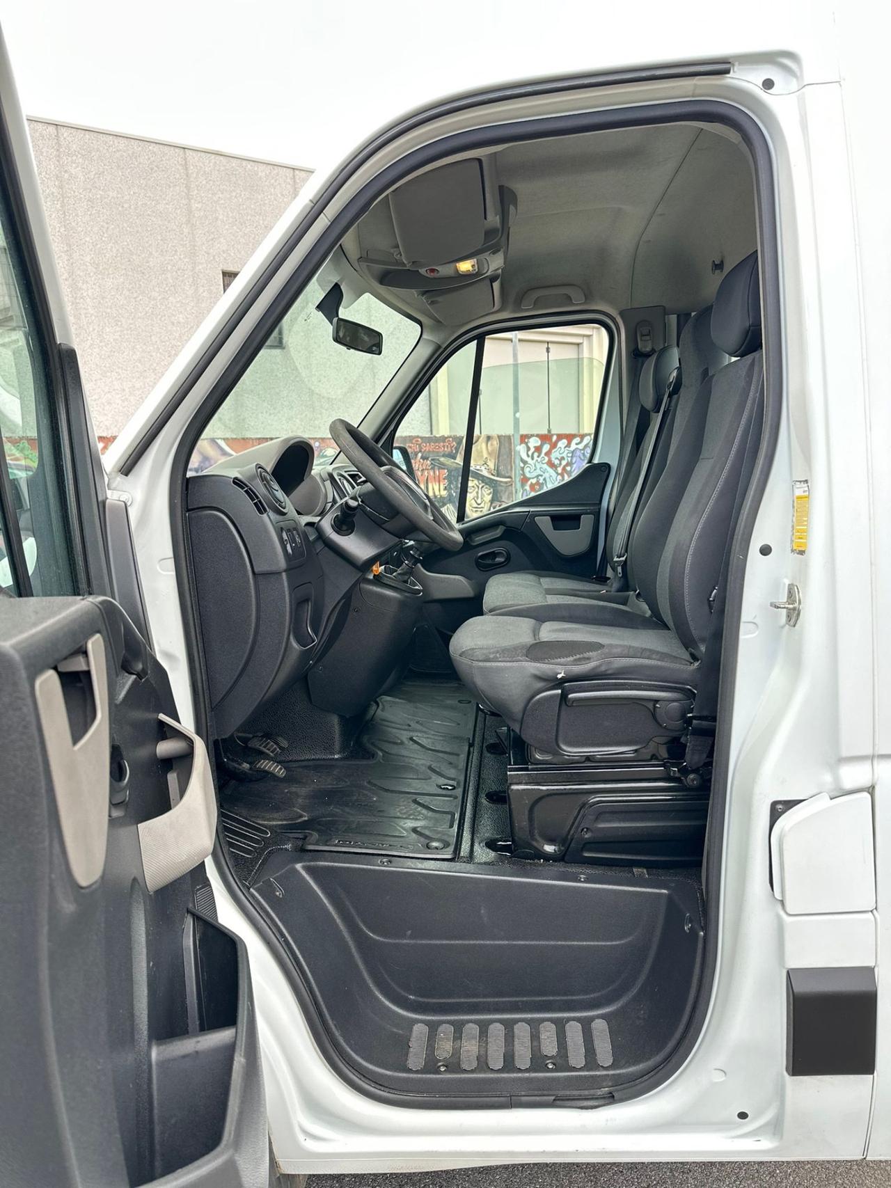 Renault master a telaio