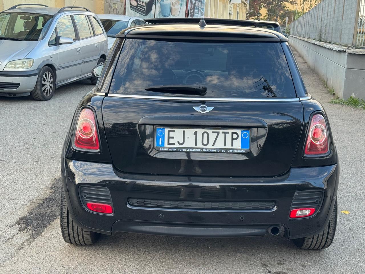 Mini 1.6 16V One (55kW)