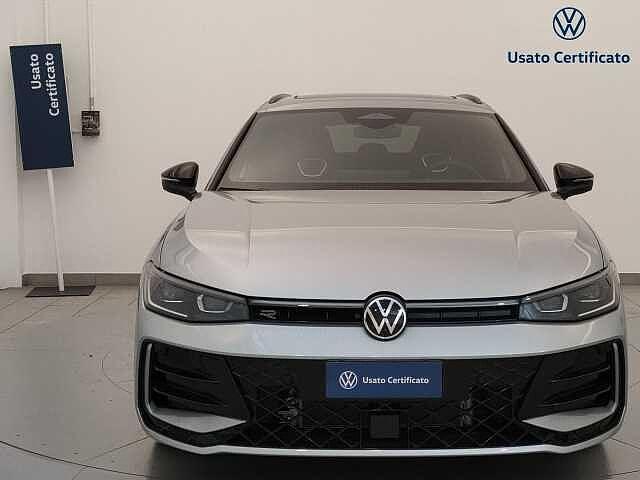 Volkswagen Passat 9ª serie 1.5 eTSI 150 CV ACT DSG R-Line