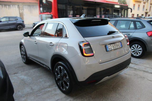 FIAT 600 Hybrid 110 CV DCT MHEV La Prima