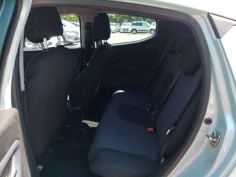 Lancia Ypsilon NUOVA My24 1.0 Firefly 70 CvStart&Stop Hybrid Oro
