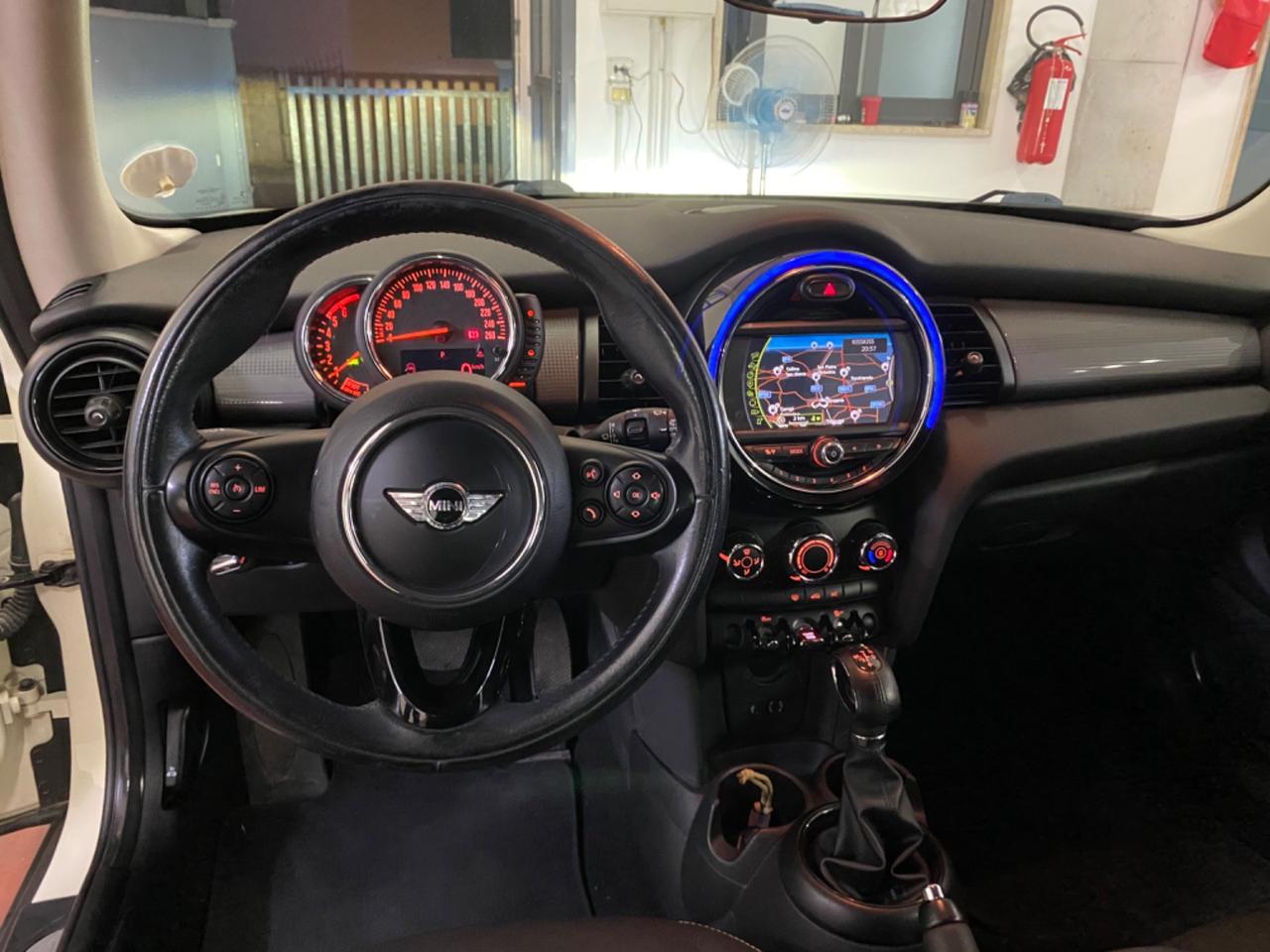 Mini Cooper D 1.5 Aut. 116cv Neopatentati