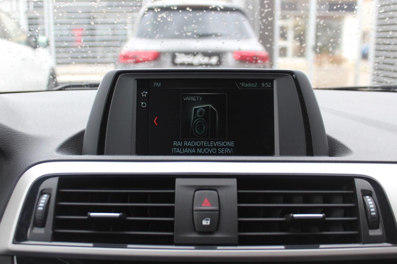 Bmw 116 116d 5p. Advantage