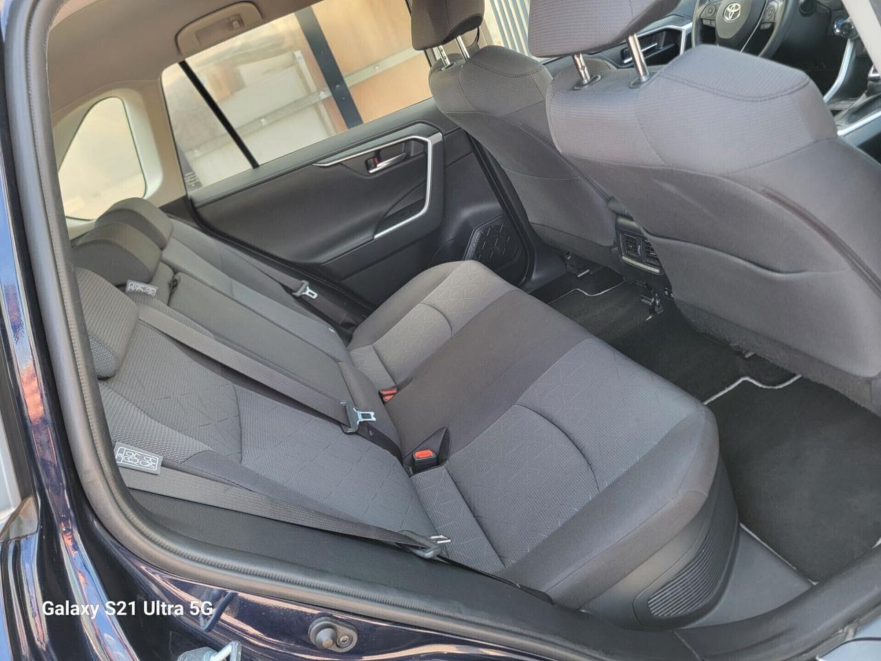 Toyota RAV 4 RAV4 2.5 HV (218CV) E-CVT 2WD Active GARANZIA