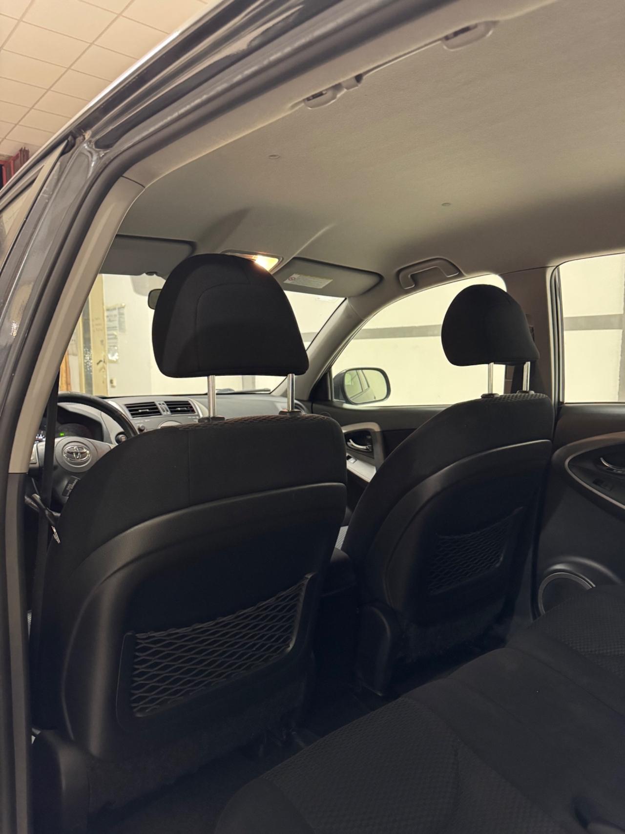 Toyota RAV 4 RAV4 2.2 D-4D 136 CV Sol