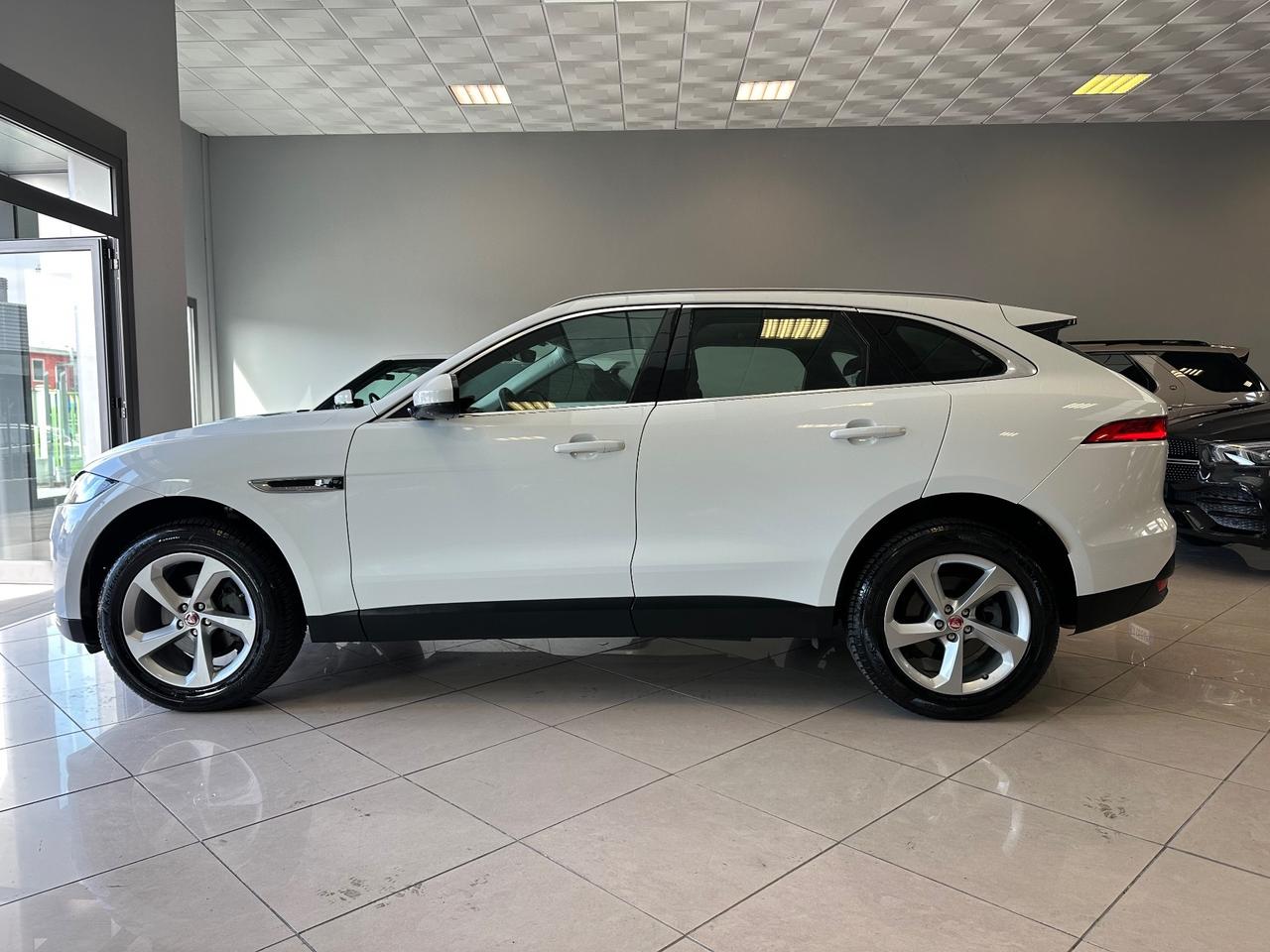 Jaguar F-Pace 2.0 D 180 CV AWD aut. Portfolio