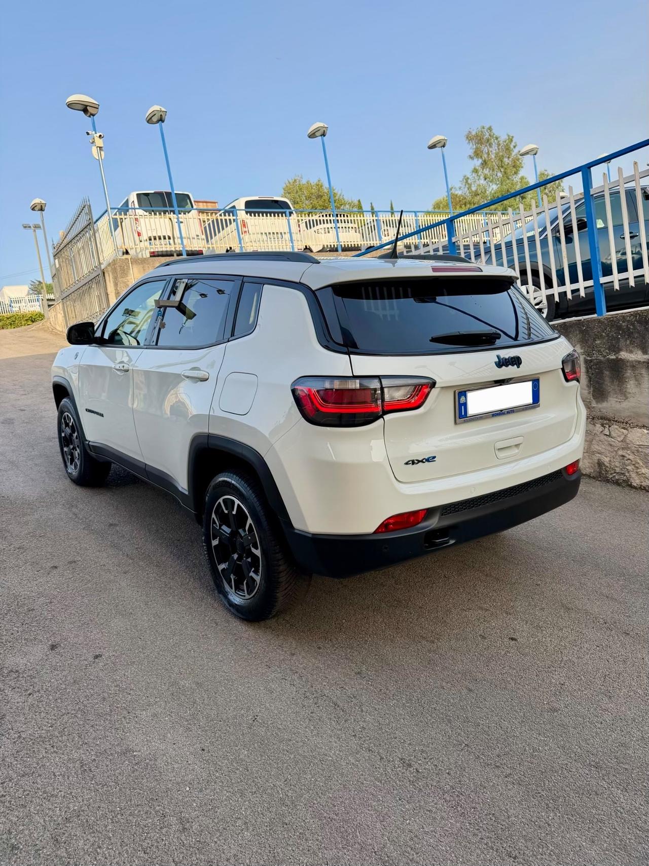 Jeep Compass 1.3 Turbo T4 240 CV PHEV AT6 4xe Trailhawk