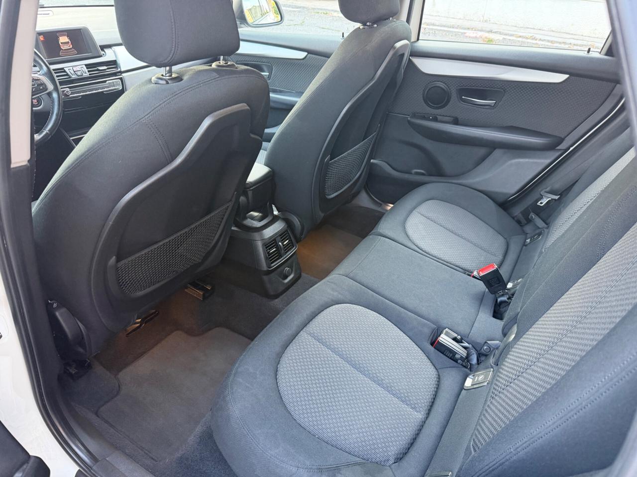 Bmw 218 218d Advantage