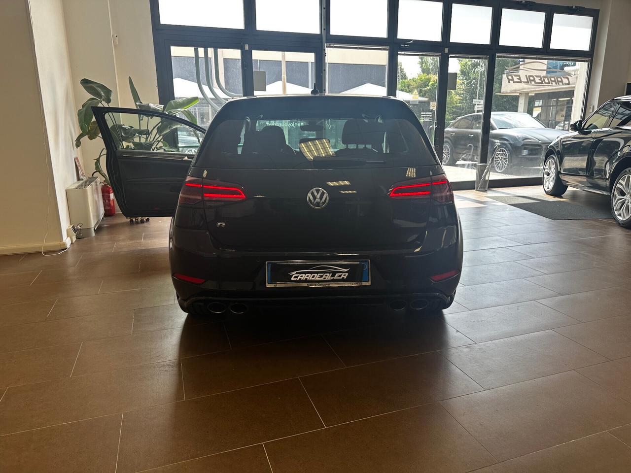 Volkswagen Golf R 2.0 TSI DSG 4MOTION 3p. BMT
