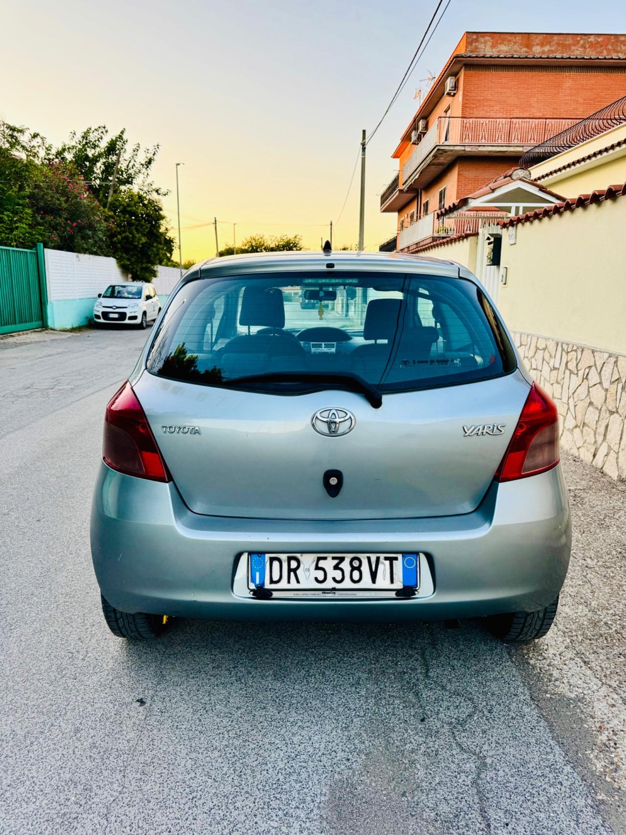 Toyota Yaris 1.3 3 porte unico proprietario