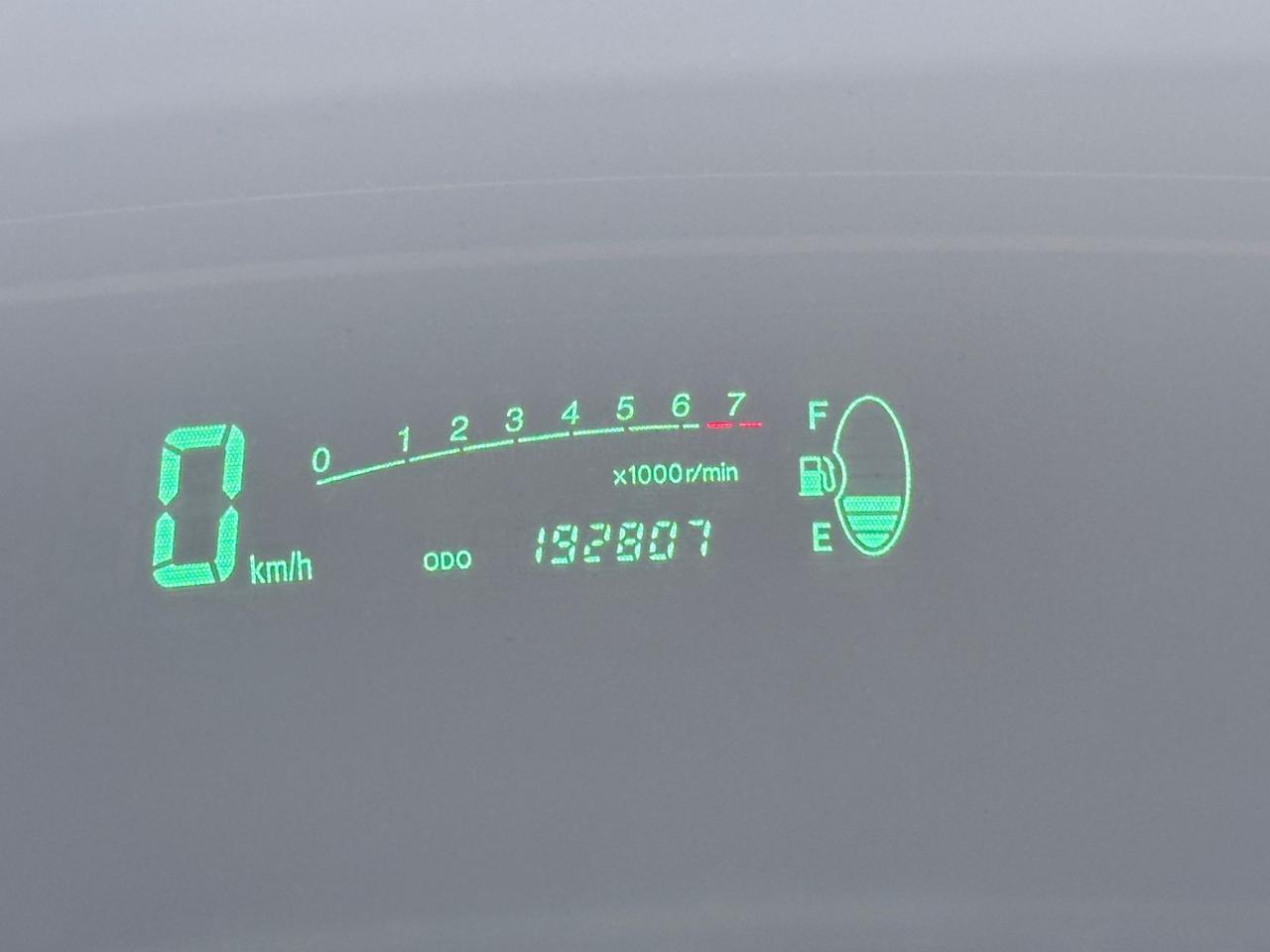 Toyota Yaris 1.0i 16V cat 5 porte Sol