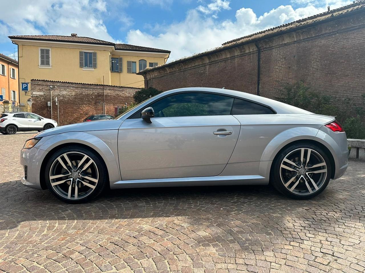 Audi TT Coupé 2.0 TFSI quattro S tronic S line Int.