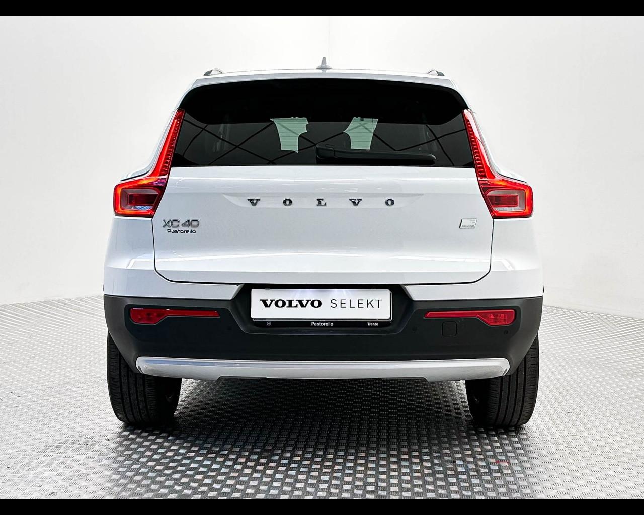 VOLVO XC40 T5 Recharge Plug-in Hybrid Inscription