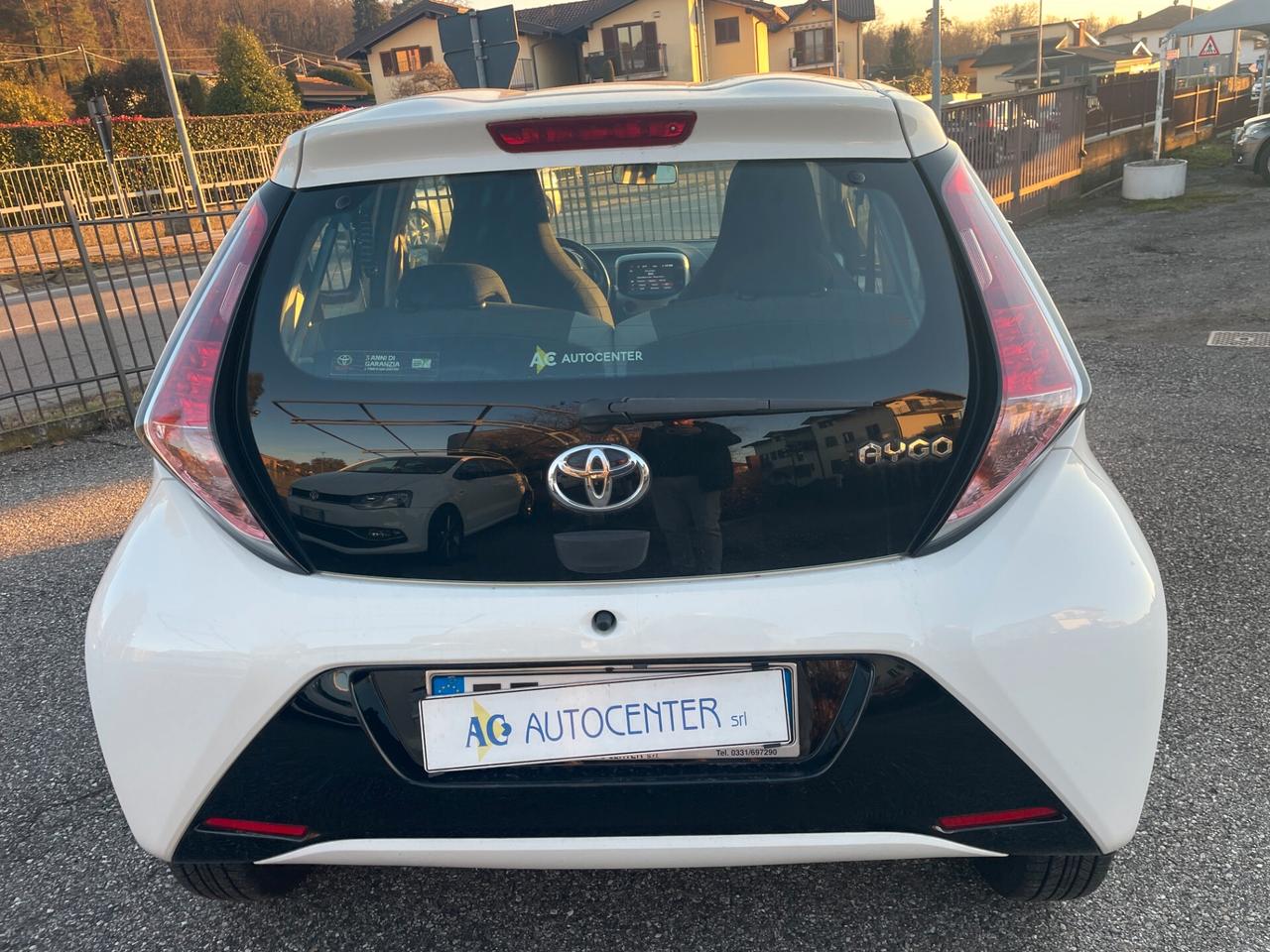 Toyota Aygo 1.0 VVT-i 69 CV 5 porte x-play