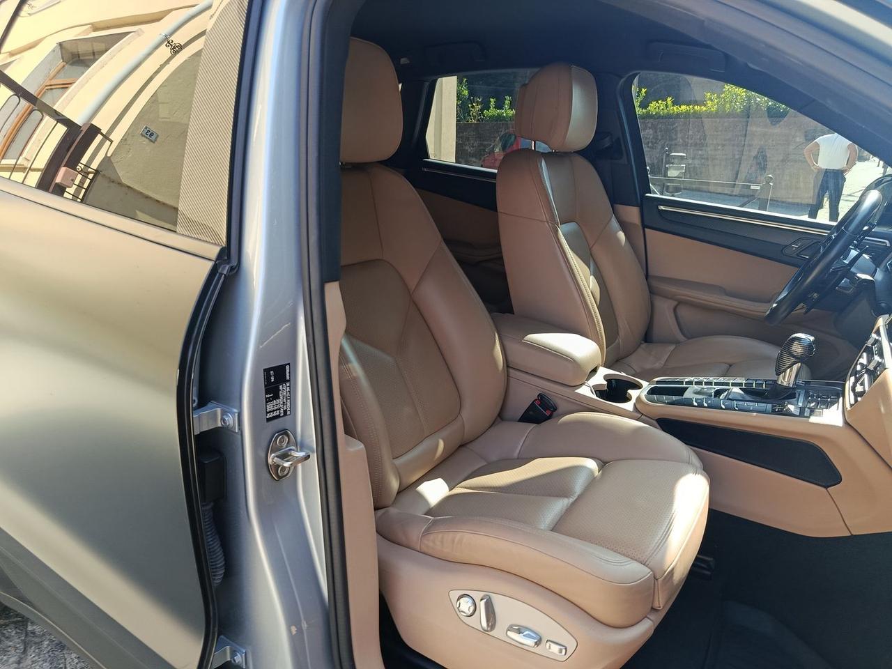 Porsche Macan 2.0 #50582