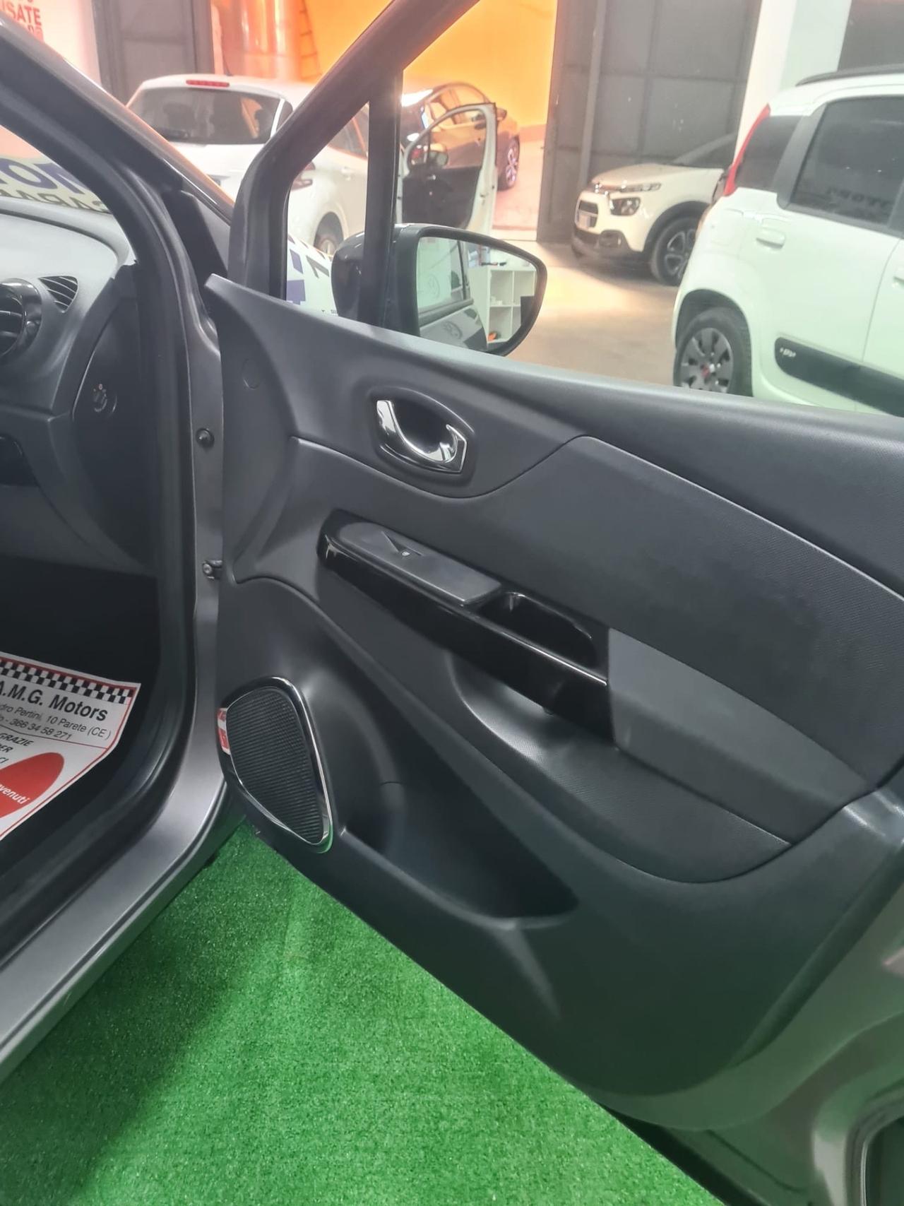 Renault Captur dCi 8V 90 CV Start&Stop Energy Iconic