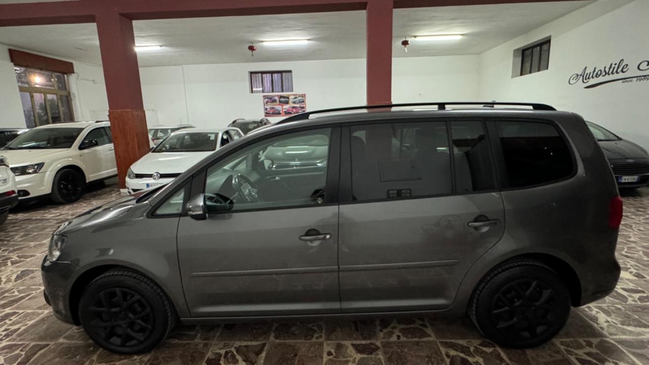 Volkswagen Touran 1.6 TDI DSG Comfortline-2015