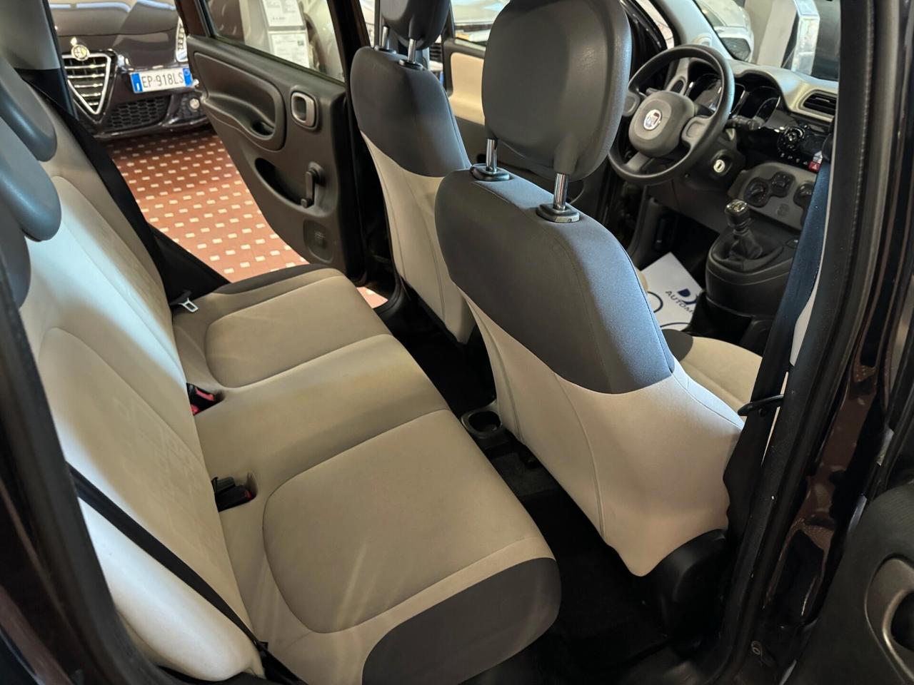 Fiat Panda 1.2 Lounge - NEOPATENTATI - UNICO PROPRIETARIO