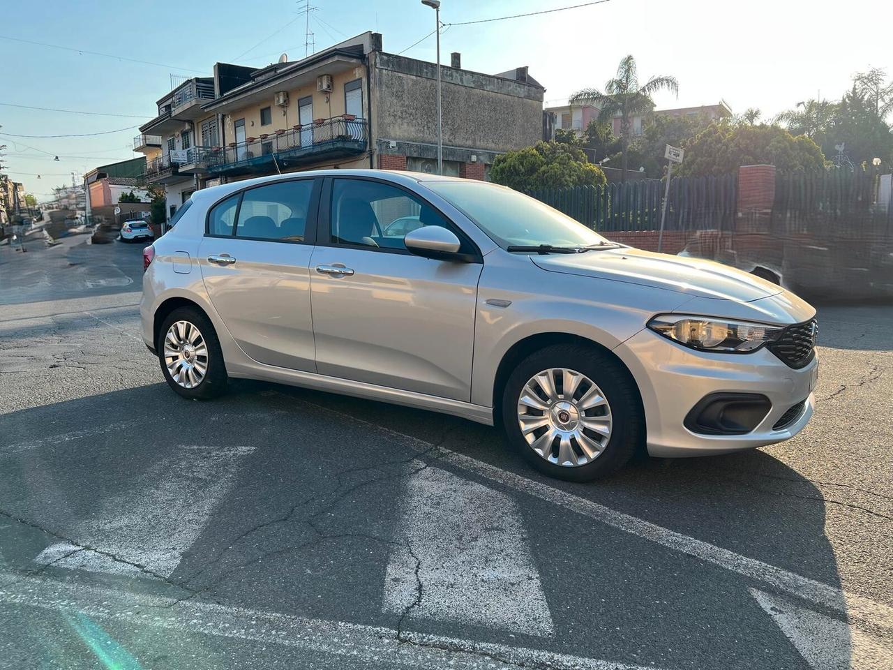 Fiat Tipo 1.3 Mjt S&S 5 porte Easy