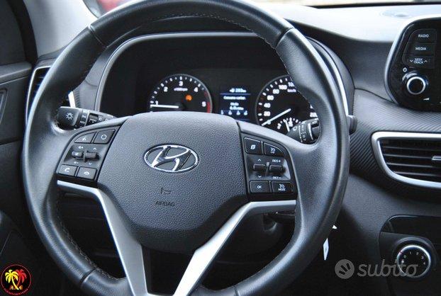 HYUNDAI TUCSON 1.6 CRDi X TECH