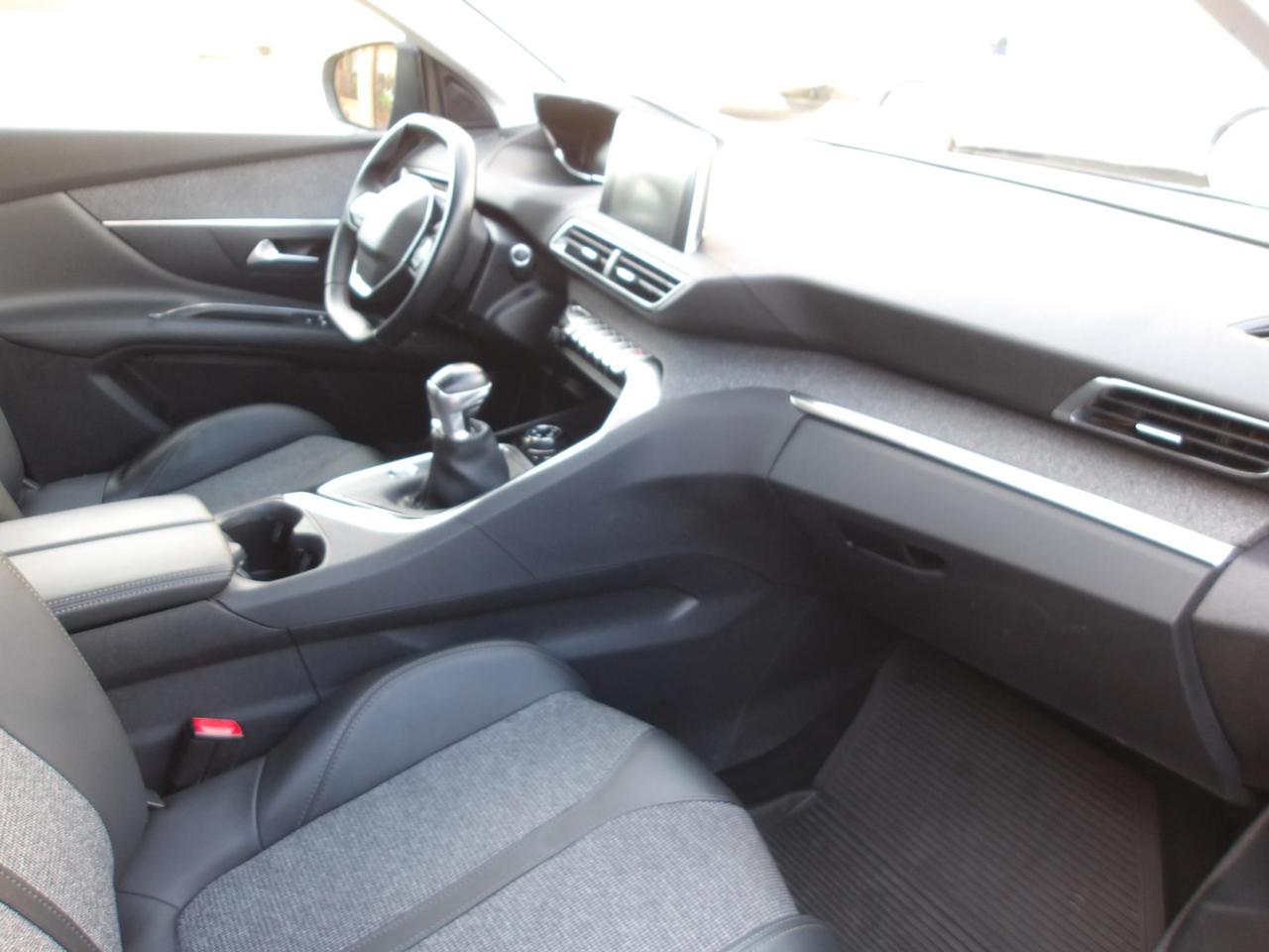 Peugeot 3008 3008 1.5 bluehdi Allure s&s 130cv