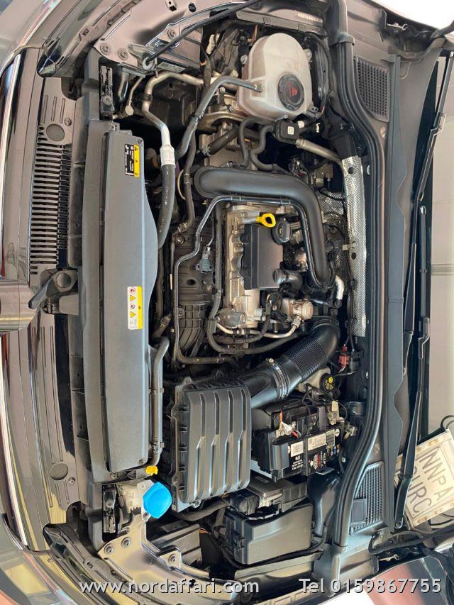 VOLKSWAGEN Golf 1.0 eTSI EVO DSG Life