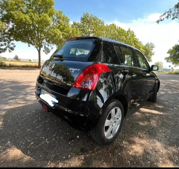 Suzuki Swift 1.3 4x4 5p. - Garanzia 12 mesi