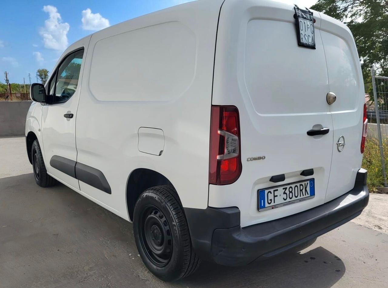 Opel Combo Cargo 1.5 Diesel 100CV S&S PC 650kg Edition