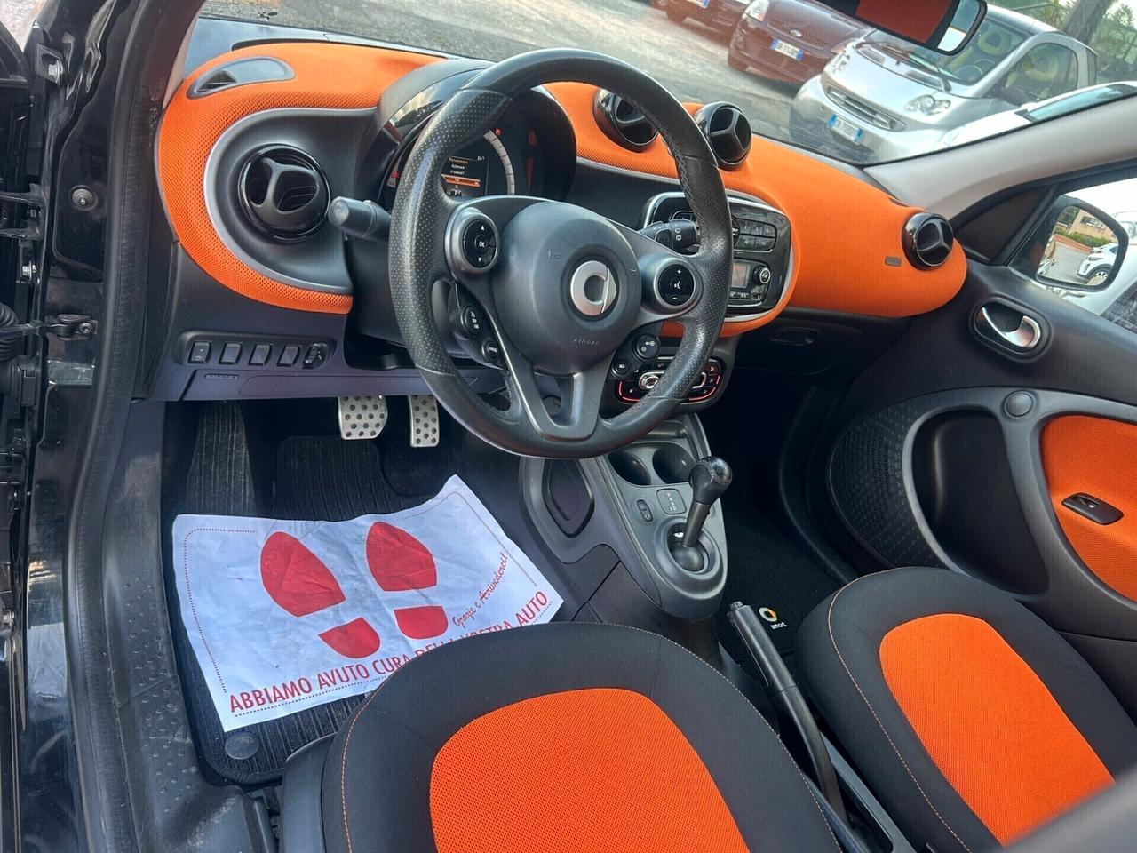 " UNA CHICCA " Smart ForFour 70 1.0 twinamic Passion