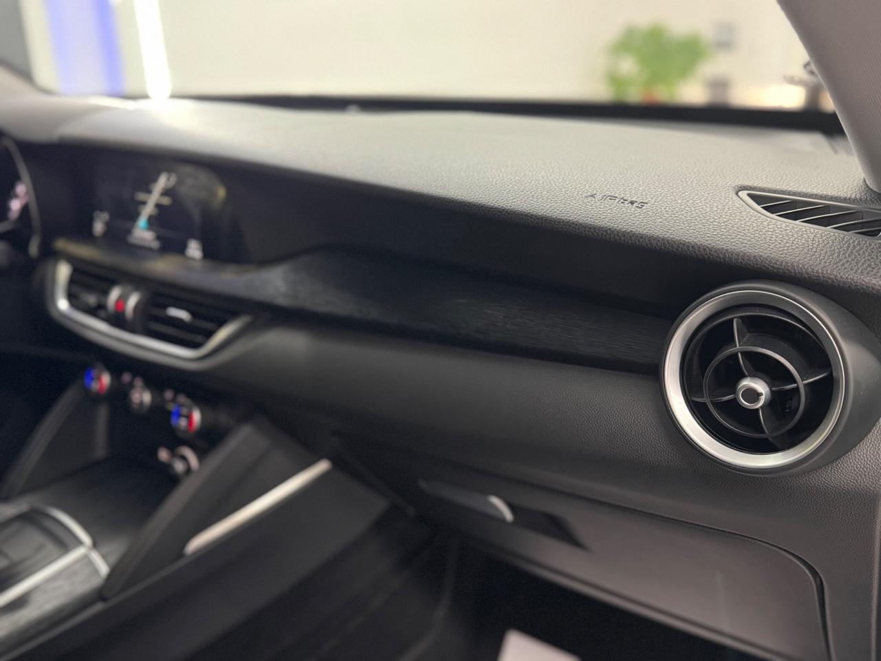 Alfa Romeo Stelvio 210CV AT8 Q4 Lusso Full Opt