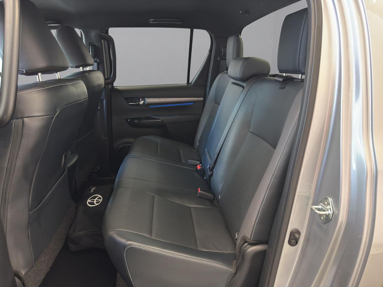 Toyota Hilux 2.8 d-4d 48V double cab Invincible