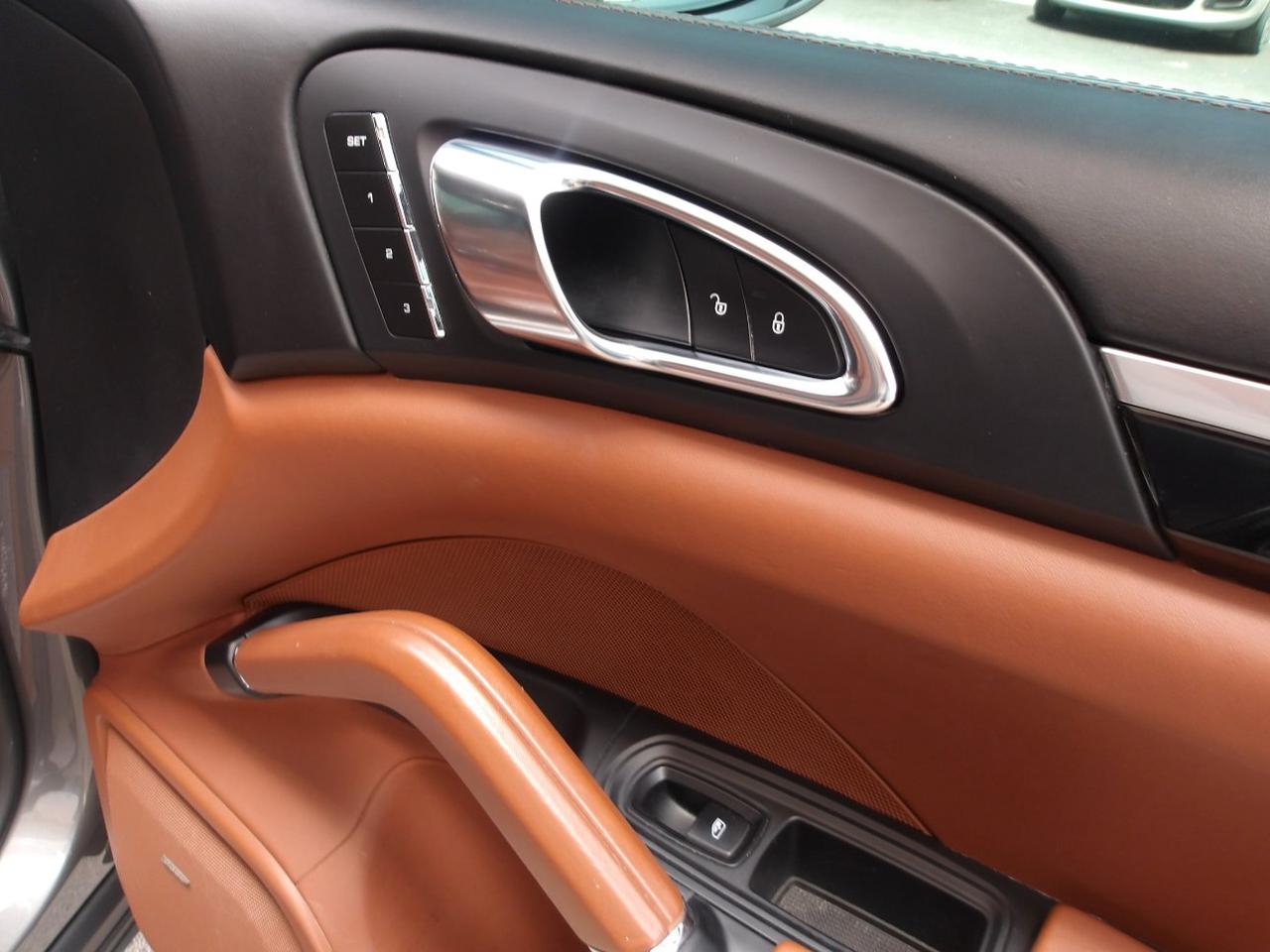 Porsche Cayenne 3.0 Diesel tiptronic