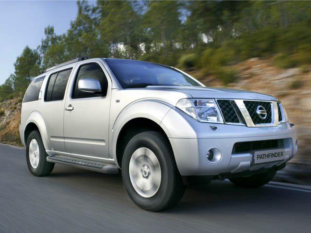 NISSAN Pathfinder 2.5 dCi SE 7 POSTI