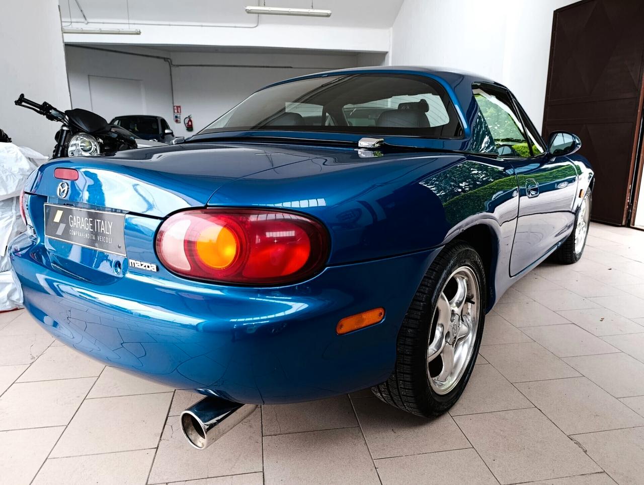 Mazda MX-5 1.8i 16V cat 10th Anniversary HARD TOP