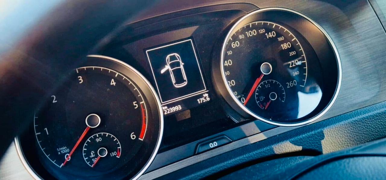 Volkswagen Golf Business 1.6 TDI 5p. Highline BlueMotion Technology