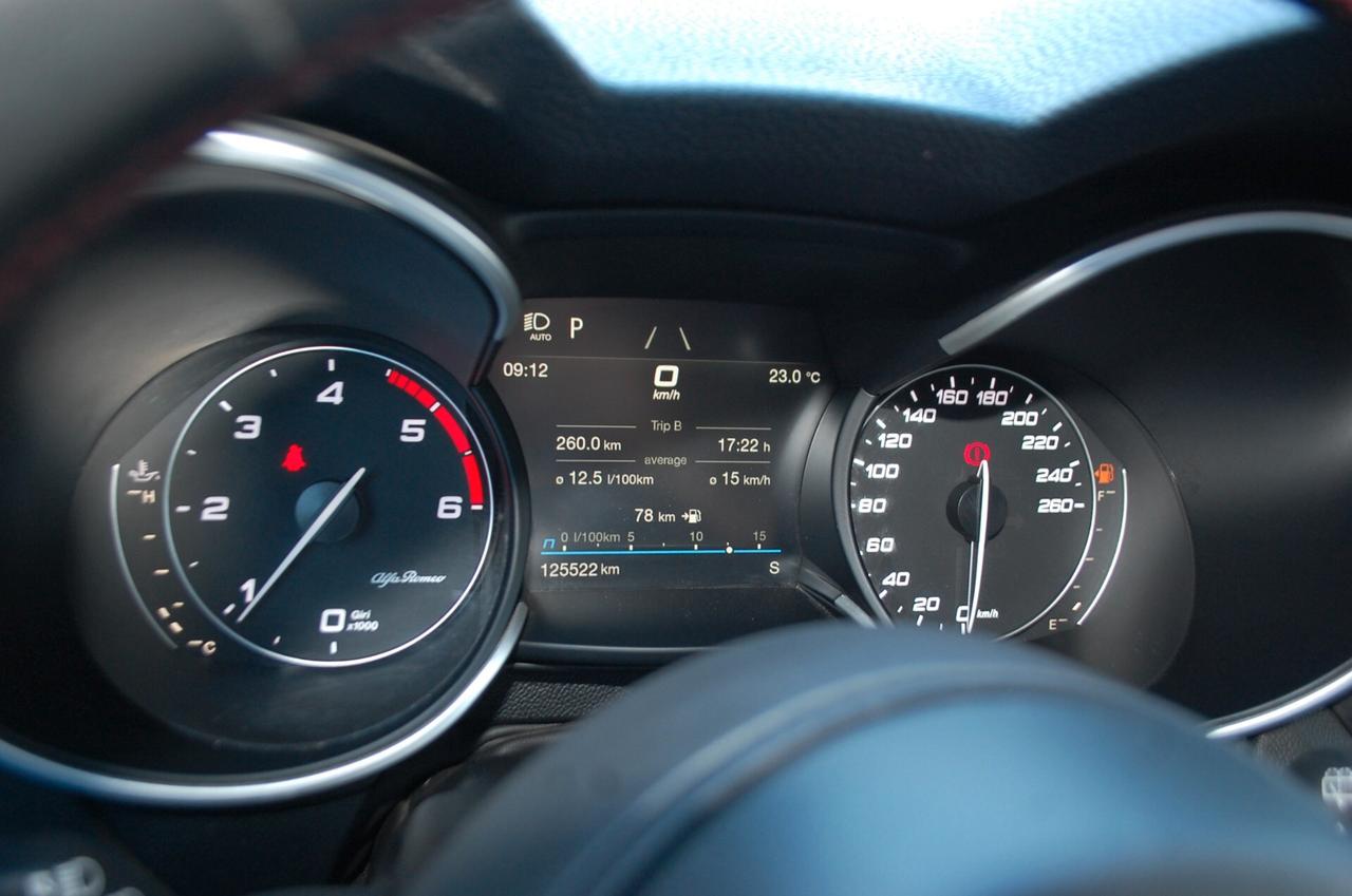 Alfa Romeo Stelvio 2.2 t Business Q4 190CV auto Navi Led Uff Italy USB