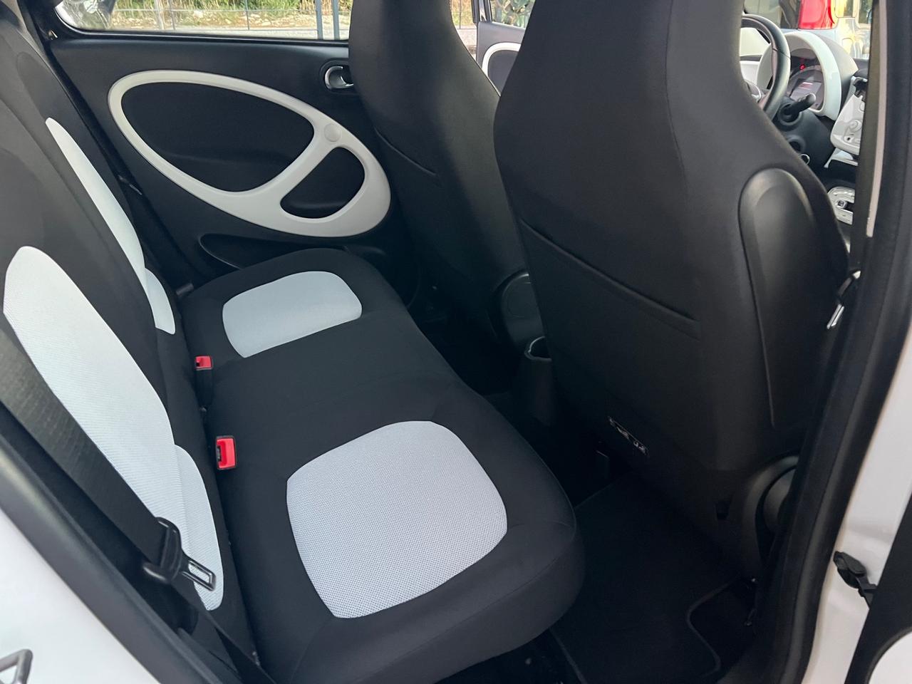 Smart ForFour 70 1.0 Passion