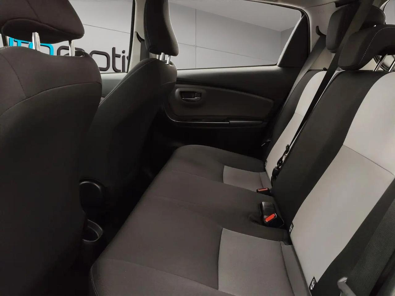 Toyota Yaris 1.5 Hybrid 5 porte Cool