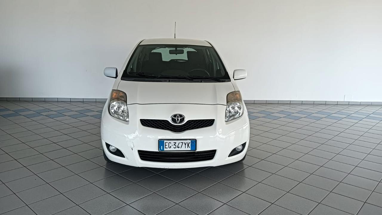 Toyota Yaris 1.4 D-4D DPF 5 porte Sol