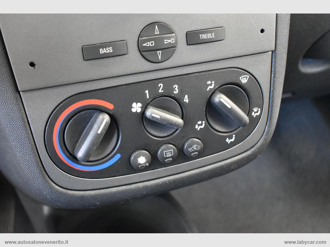 OPEL Corsa 1.3 16V CDTI 5p. Sport